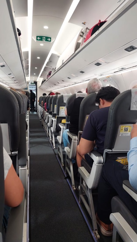 Pengalaman Terbang Nyaman ke Malaka dengan Armada Terbaru Scoot, Embraer E190-E2