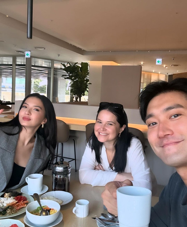 Raline Shah Ungkap Awal Mula Kedekatannya dengan Siwon Super Junior: Kita Satu Manajemen