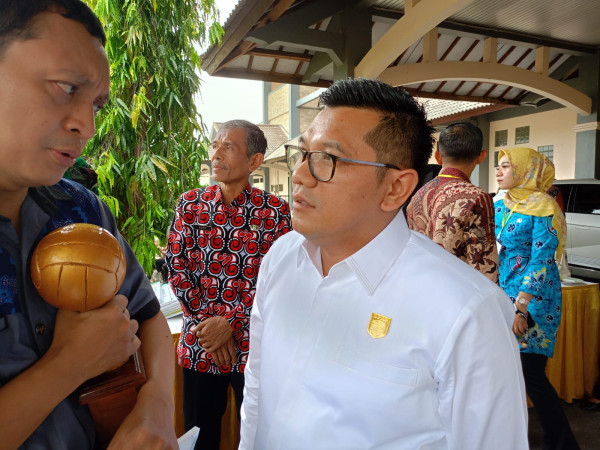 Berhasil Raih UHC, DPRD Kendal Dorong Pemkab Tingkatkan Pelayanan