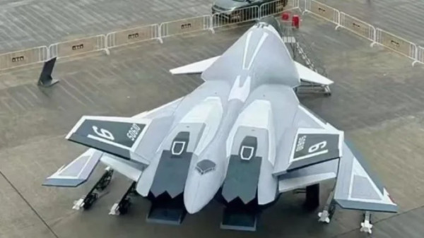 Tantang Dominasi Barat, China Kenalkan Jet Tempur Generasi ke-6 'Kaisar Putih'