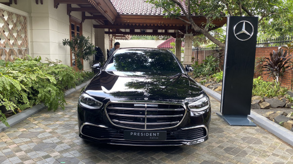 Mercedes-Benz S450 President Edition: Mobil Para Petinggi Negara, Kini Bisa Anda Beli!