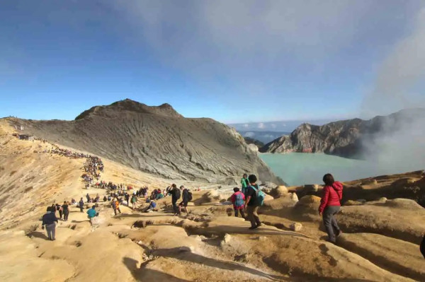 Blue Fire di Dunia Ada Berapa? Ada 3 dan Salah Satunya di Indonesia