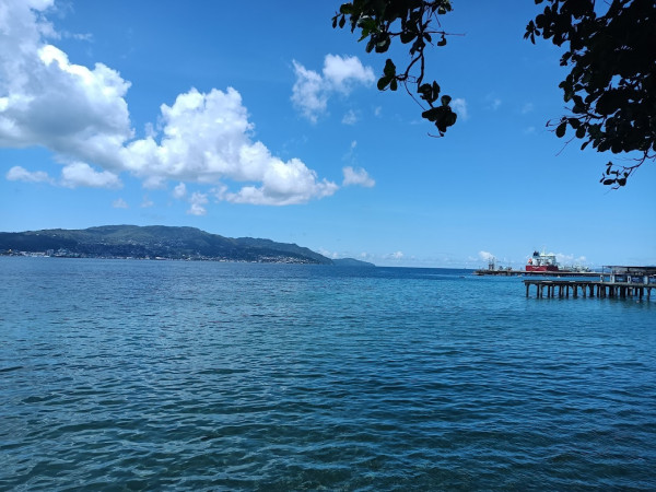 15 Rekomendasi Wisata Alam di Ambon, Banyak Pantai Indah Instagramable
