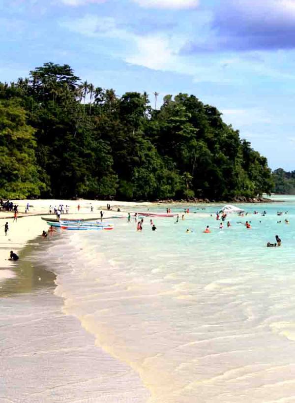 15 Rekomendasi Wisata Alam di Ambon, Banyak Pantai Indah Instagramable