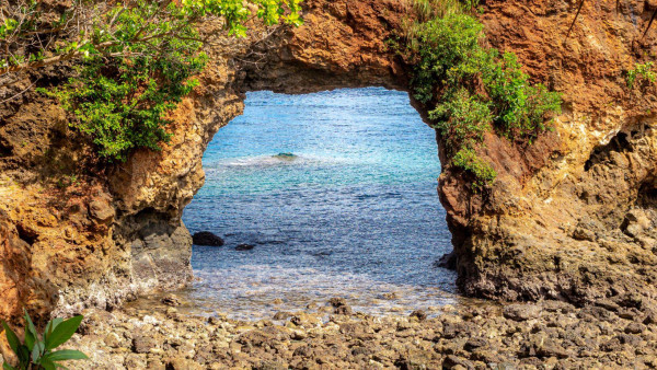 15 Rekomendasi Wisata Alam di Ambon, Banyak Pantai Indah Instagramable