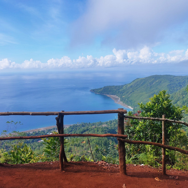 15 Rekomendasi Wisata Alam di Ambon, Banyak Pantai Indah Instagramable