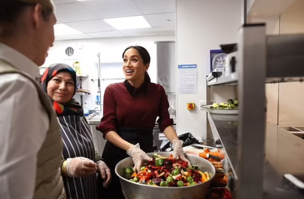 Menu Thanksgiving Meghan Markle: Saya Suka Kalkun yang Diasinkan