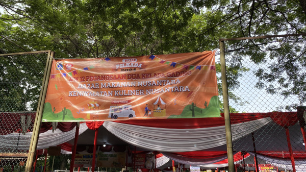 Unik! TPS di Kelapa Gading Terpanjang dan Ada Bazarnya