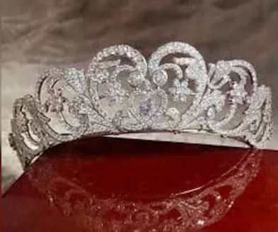9 Alasan Putri Diana Menolak Pakai Tiara Ratu Elizabeth saat Nikah