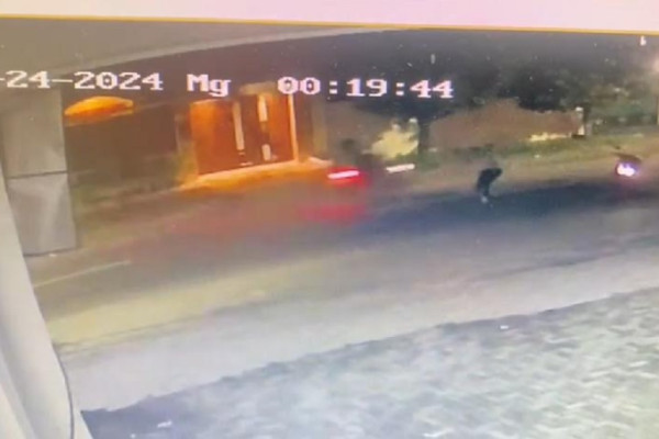 Rekaman CCTV Perlihatkan Diduga Aipda Robig Berondong Tembakan ke Gamma Dkk