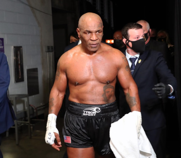 5 Petinju Paling Populer di Instagram: Mike Tyson Kalahkan Jake Paul!