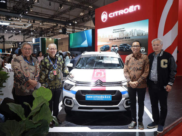 Citroën Hadirkan Pengalaman Khas Paris Motor Show dan Perkenalkan SUV Coupé Basalt di GJAW 2024