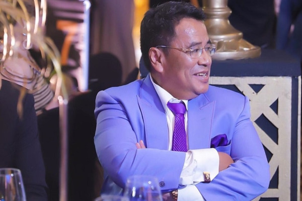 Hotman Paris Sarankan Agus Salim Minta Maaf dan Berterima Kasih ke Novi