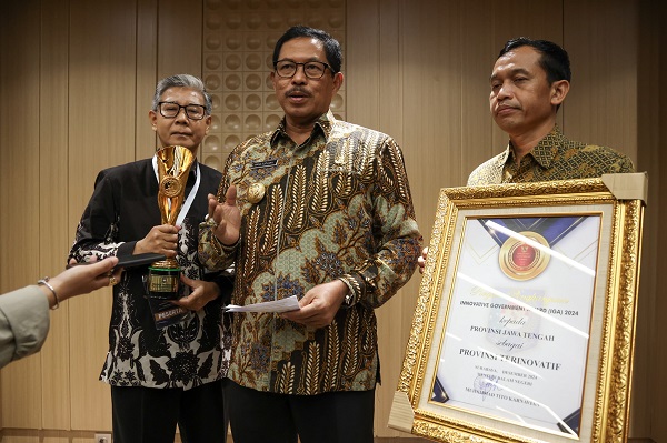 Naik Level, Pempov Jateng Raih Penghargaan IGA Award Kategori Terinovatif