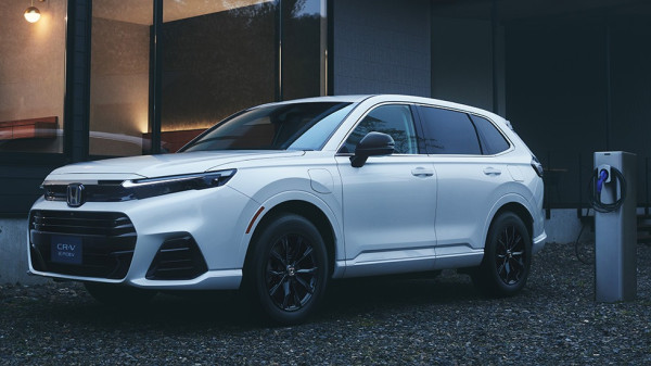 Honda Freed dan CR-V e:FCEV Borong Penghargaan di Japan Car of the Year!