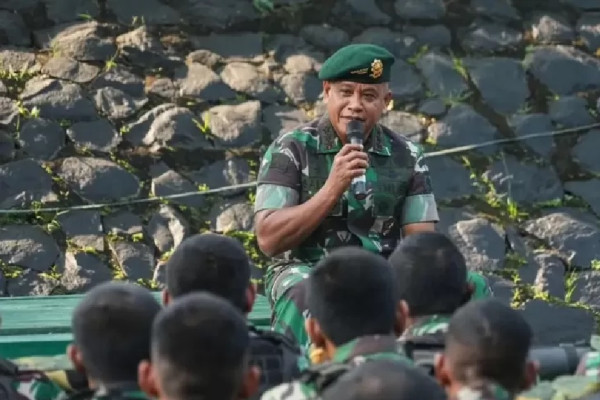 3 Letjen Jebolan Akmil 1991, Nomor 1 Berhasil Gabungkan Brevet Kopassus dan Kostrad