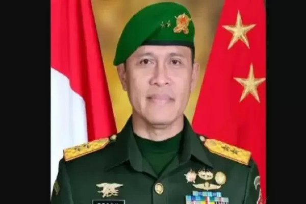 3 Letjen Jebolan Akmil 1991, Nomor 1 Berhasil Gabungkan Brevet Kopassus dan Kostrad