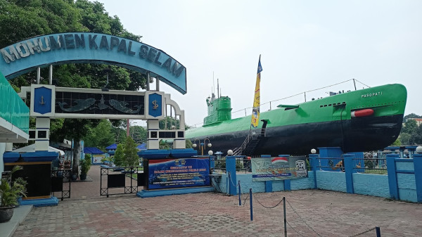 10 Rekomendasi Paket Wisata di Jawa Timur, dari Pantai hingga Gunung