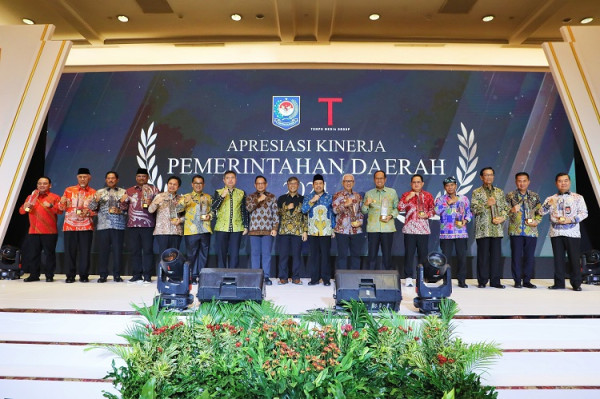 Jatim Raih Penghargaan Daya Saing Daerah Fiskal Tinggi, Pj. Gubernur Adhy: Penyemangat Tingkatkan Kinerja