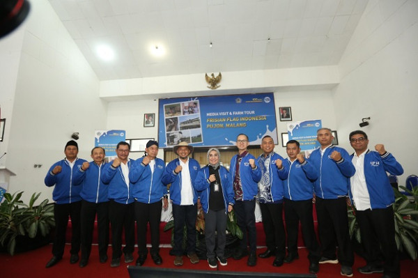 Pemberdayaan Peternak Berhasil Tingkatkan Kualitas dan Produksi Susu Segar Indonesia
