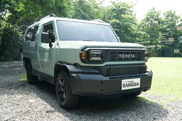 Toyota Hadirkan All New Hilux Rangga SUV Concept di Surabaya