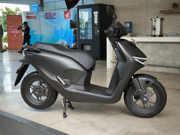 AHM Resmi Umumkan Harga Honda ICON e: dan CUV e: