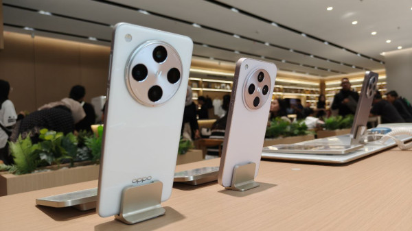 Oppo Experience Store Bekasi: Gabungkan Gadget, Kopi, dan Service Center