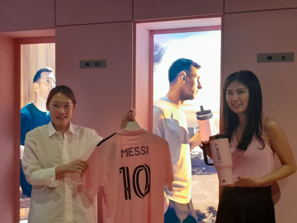 Jelang Pergantian Tahun, Lionel Messi Manjakan Fans di Belahan Dunia