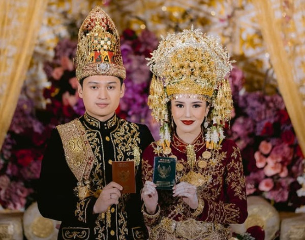 9 Pernikahan Artis Paling Fenomenal 2024, Nissa Sabyan dan Ayus Bikin Heboh