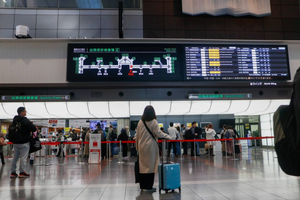 Hacker Jahil Berulah, Maskapai Japan Airlines Jadi Korban: Sistem Lumpuh, Penerbangan Ditunda