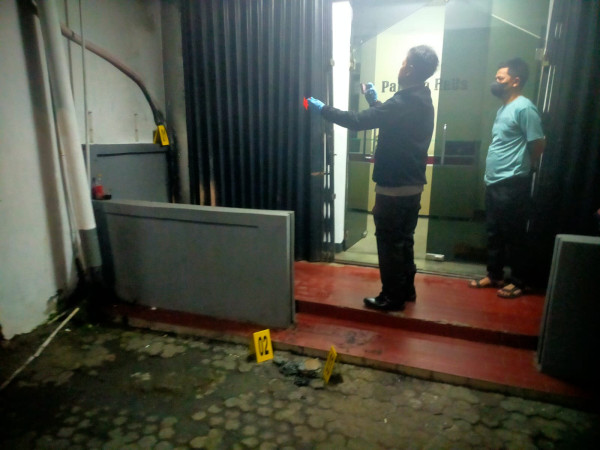 Kantor Media Pakuan Raya Dibakar Orang Misterius, Pelakunya ke Arah Jalan Pajajaran