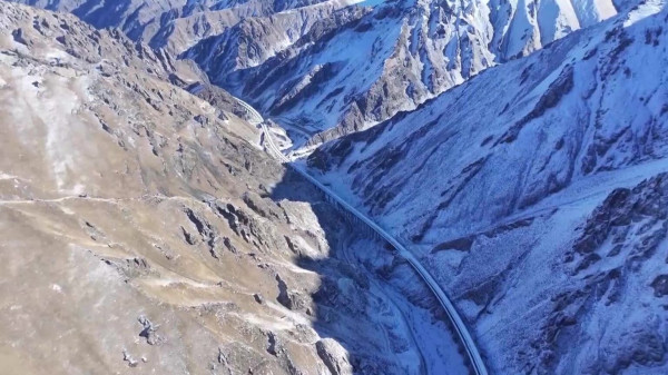 China Sukses Tuntaskan Pembangunan Terowongan Terpanjang di Dunia 22,13 Km