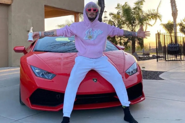 5 Petarung UFC dengan Koleksi Mobil Mewah: Khabib Nurmagomedov Pakai Apa?