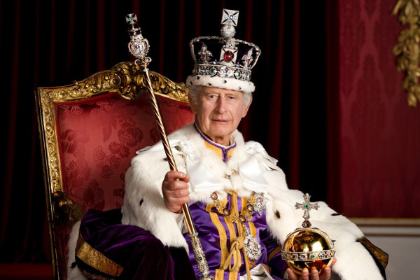 Raja Charles III Enggan Turun Takhta dan Serahkan Kekuasaan ke Pangeran William