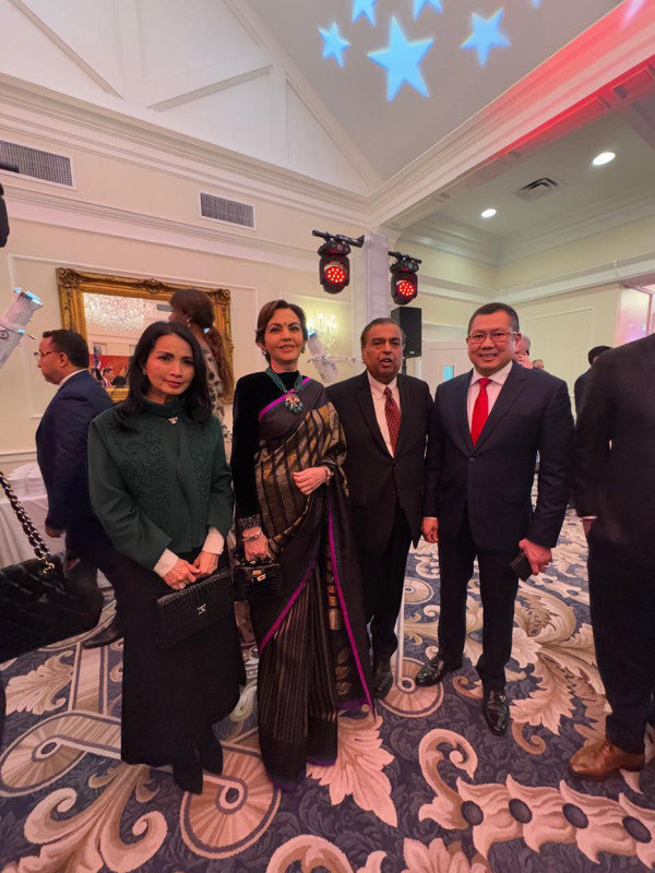 Makan Malam Bersama Trump, HT Bertemu dengan Mukesh Ambani hingga CEO SoftBank