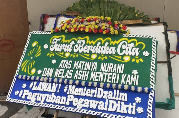 Pegawai Kemendikti Saintek Demo: Kami ASN Dibayar Negara, Bukan Babu Keluarga