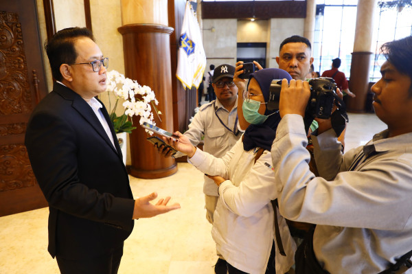 Dua BUMD Jatim Berubah Jadi Perseroda, Pj Gubernur Adhy: Dapat Tunjang Kinerja untuk Kesejahteraan Masyarakat