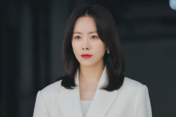7 Fakta Menarik Han Ji Min, Bintang Drama Korea Love Scout yang Awet Muda di Usia 42