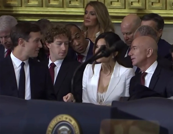 Mark Zuckerberg Kepergok Mengintip Belahan Dada Lauren Sanchez di Pelantikan Donald Trump