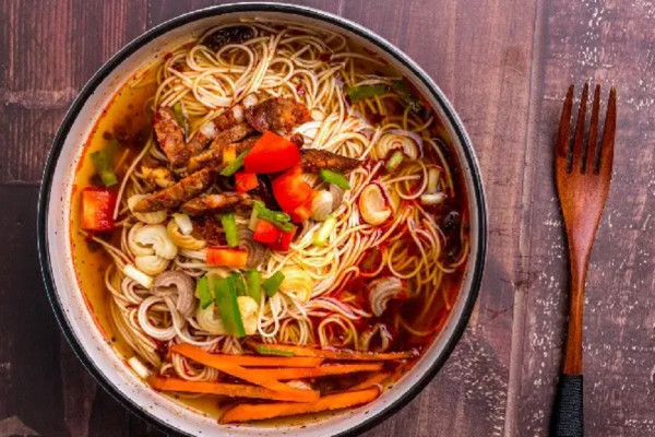 12 Makanan Keberuntungan Imlek di Tahun Ular 2025