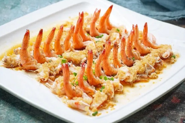 12 Makanan Keberuntungan Imlek di Tahun Ular 2025