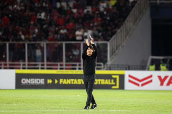 Lebih Hebat Shin Tae-yong Atau Patrick Kluvert saat Jadi Pelatih?