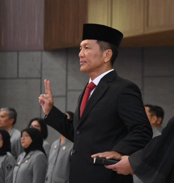 8 Komjen Polisi Bergelar Doktor, Nomor 5 dan 6 Seangkatan Kapolri
