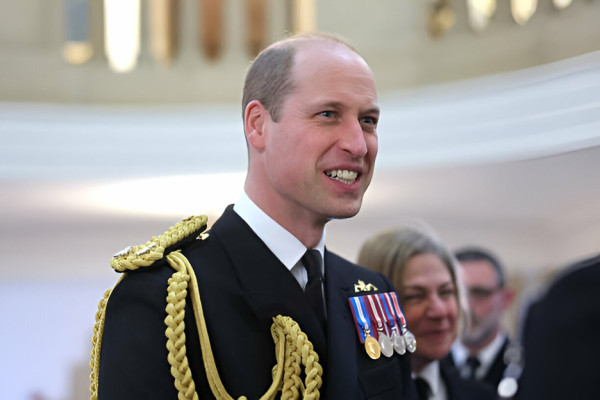 Pangeran William Cuek meski Petisi Pencabutan Gelar Kerajaannya Mengguncang Publik