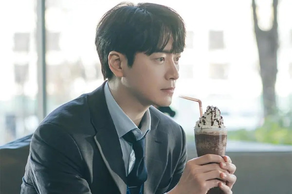 5 Fakta Menarik Lee Joon Hyuk, Duda Tampan di Drama Korea Love Scout