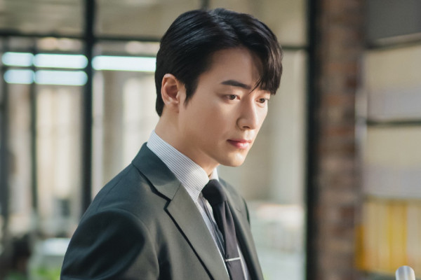 5 Fakta Menarik Lee Joon Hyuk, Duda Tampan di Drama Korea Love Scout