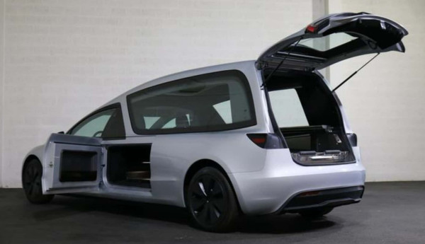 Tesla Model 3 Menjadi Mobil Jenazah: Inovasi atau Kontroversi?