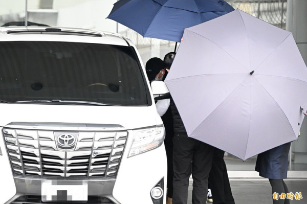 5 Potret Abu Barbie Hsu Tiba di Taiwan Gunakan Pesawat Carter