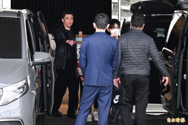 5 Potret Abu Barbie Hsu Tiba di Taiwan Gunakan Pesawat Carter