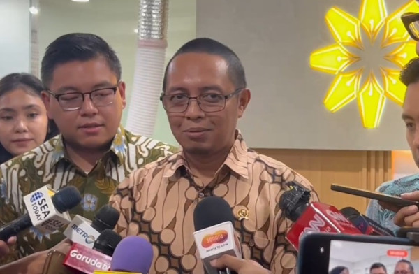 Tak Kena Efisiensi, Istana Pastikan Gaji ke-13 dan 14 ASN Bakal Cair